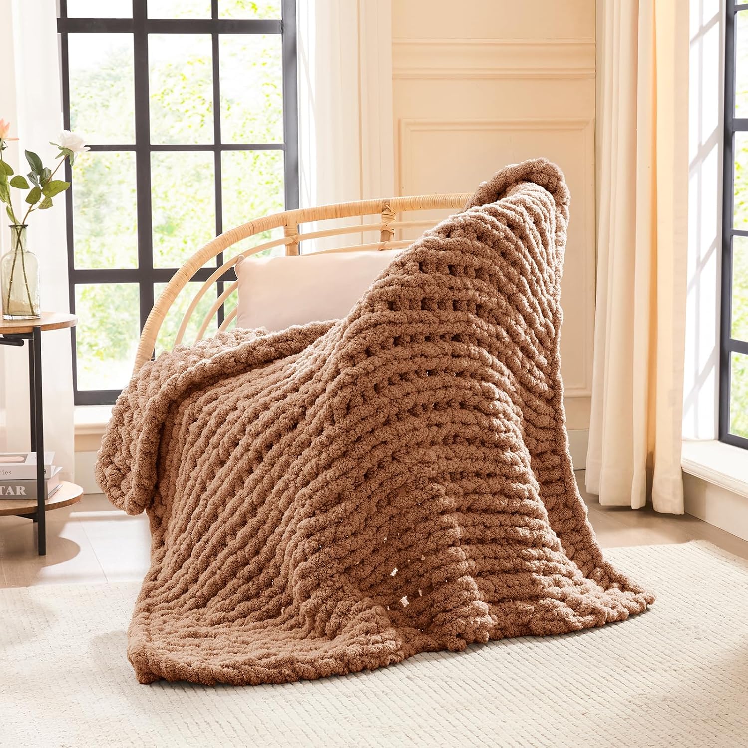L'AGRATY Chunky Knit Blanket - Soft Chunky Throw 60x80 inches: 100% Hand Kintted Chenile Crochet Throw for Couch - Large Cable Knit Blanket for Home Decor (Ivory)