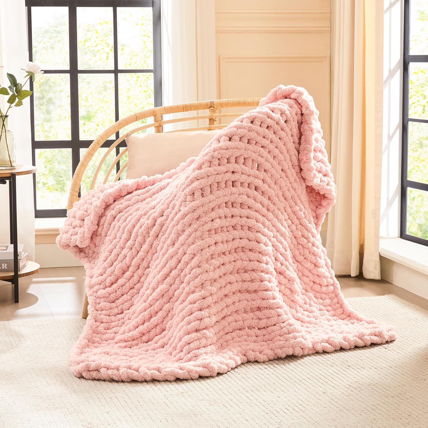 L'AGRATY Chunky Knit Blanket - Soft Chunky Throw 60x80 inches: 100% Hand Kintted Chenile Crochet Throw for Couch - Large Cable Knit Blanket for Home Decor (Ivory)