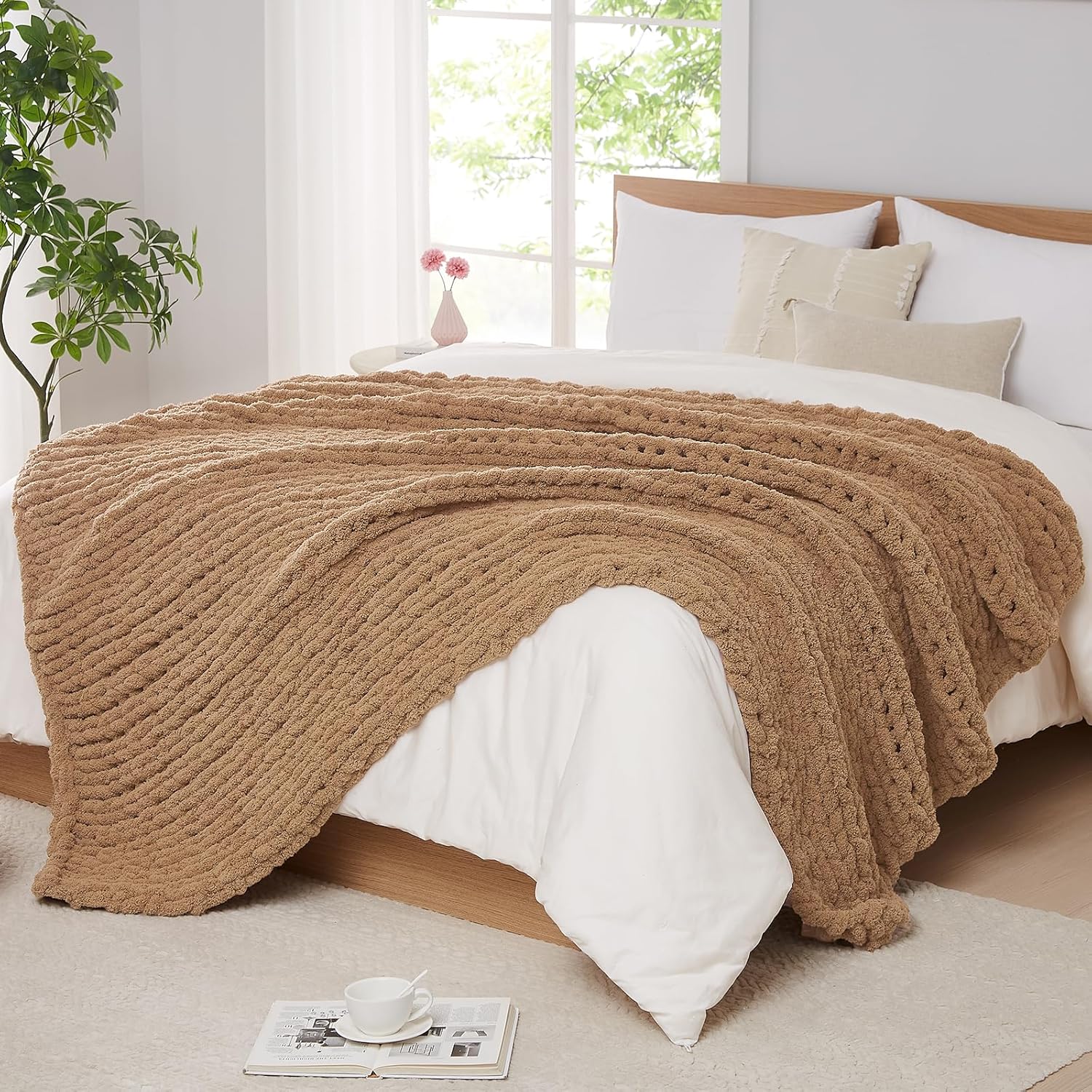 L'AGRATY Chunky Knit Blanket - Soft Chunky Throw 60x80 inches: 100% Hand Kintted Chenile Crochet Throw for Couch - Large Cable Knit Blanket for Home Decor (Ivory)