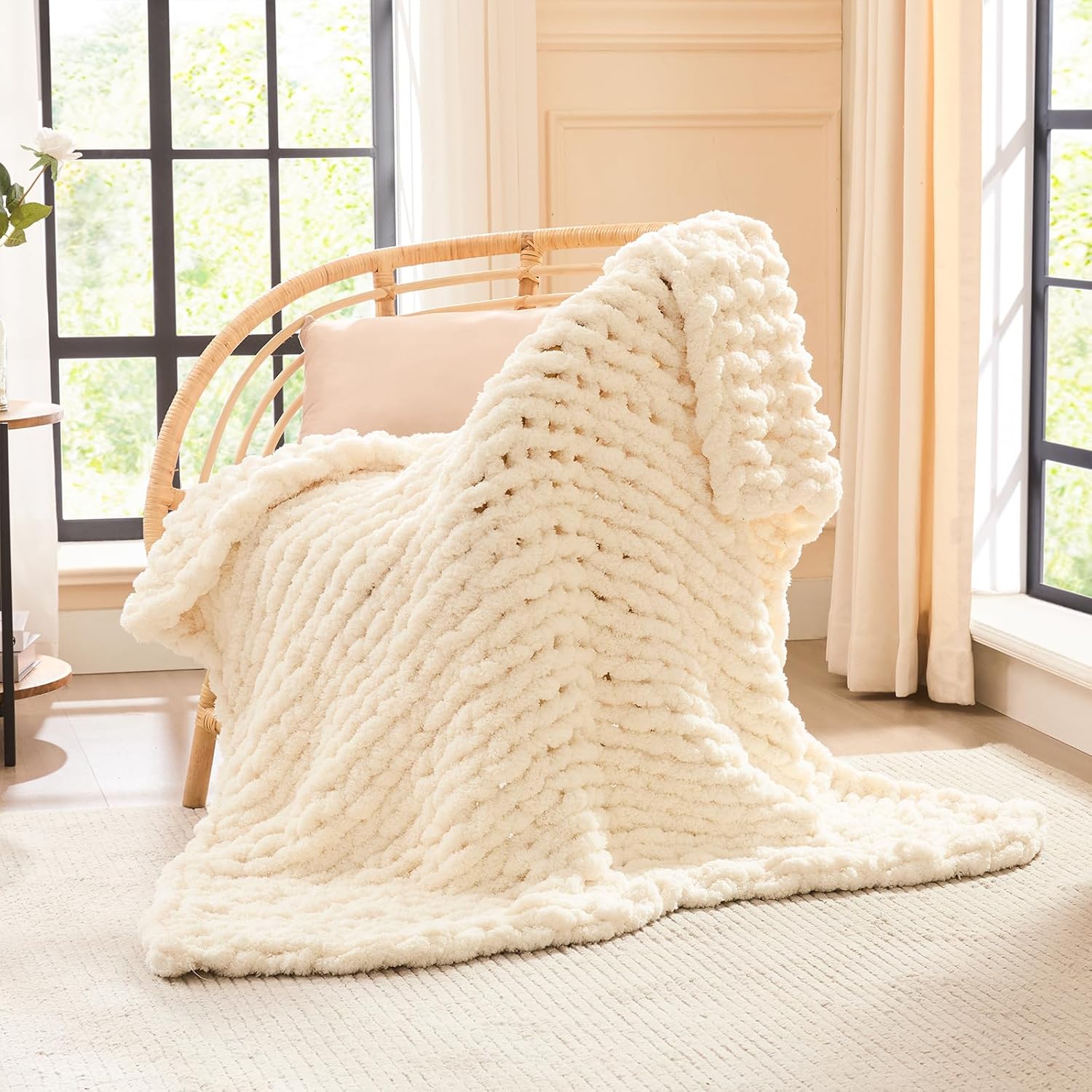 L'AGRATY Chunky Knit Blanket - Soft Chunky Throw 60x80 inches: 100% Hand Kintted Chenile Crochet Throw for Couch - Large Cable Knit Blanket for Home Decor (Ivory)