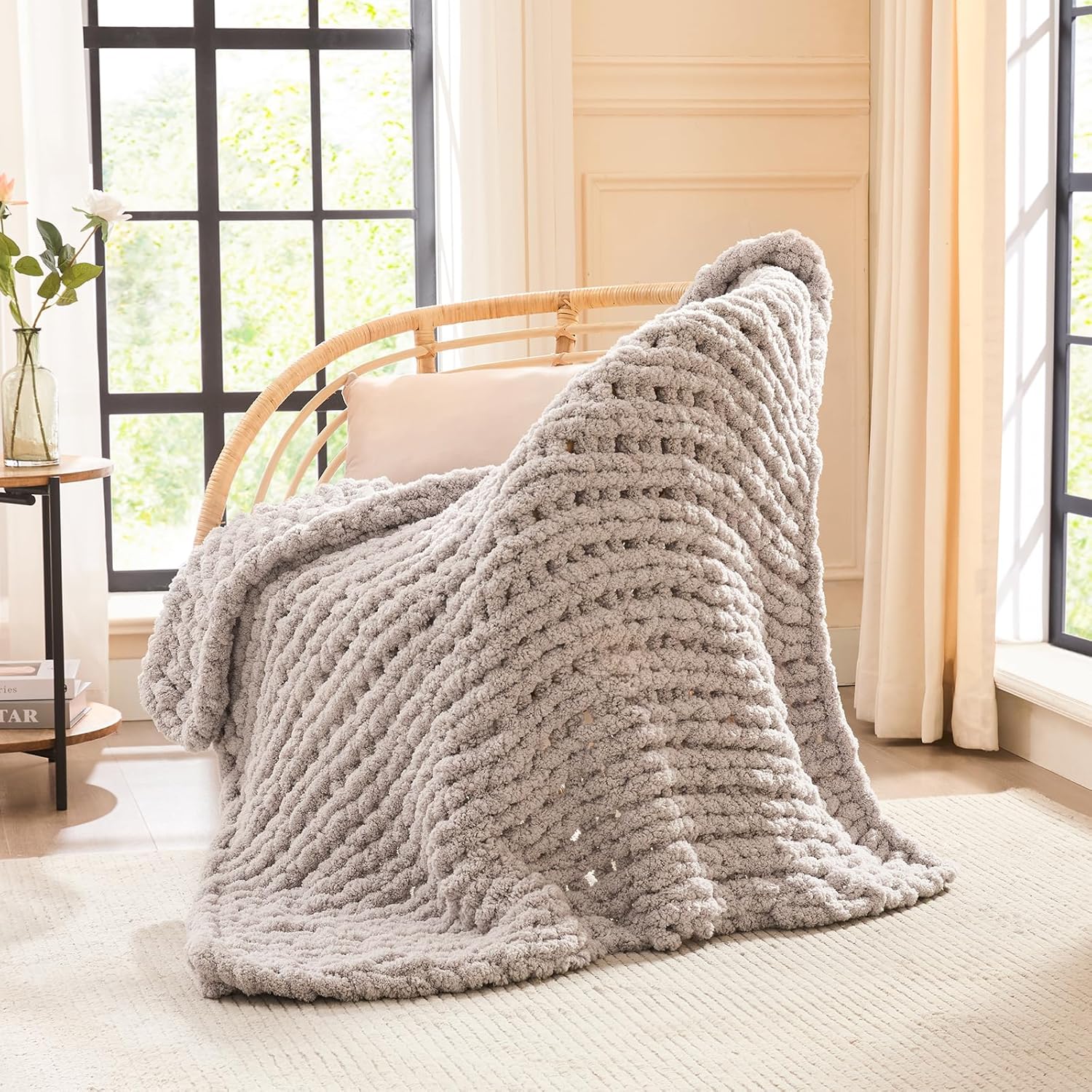 L'AGRATY Chunky Knit Blanket - Soft Chunky Throw 60x80 inches: 100% Hand Kintted Chenile Crochet Throw for Couch - Large Cable Knit Blanket for Home Decor (Ivory)