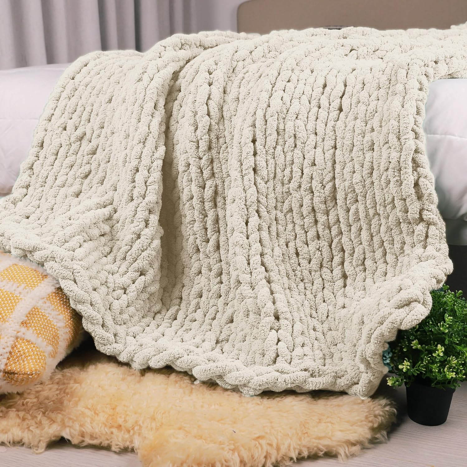 Carriediosa Chunky Knit Throw Blanket 50" X 60", 100% Hand Made Large Chenille Loop Yarn Soft Fluffy Throws for Couch Sofa Bed, Big Crochet Cozy Heavy Thick Cable Woven Blankets, Taupe